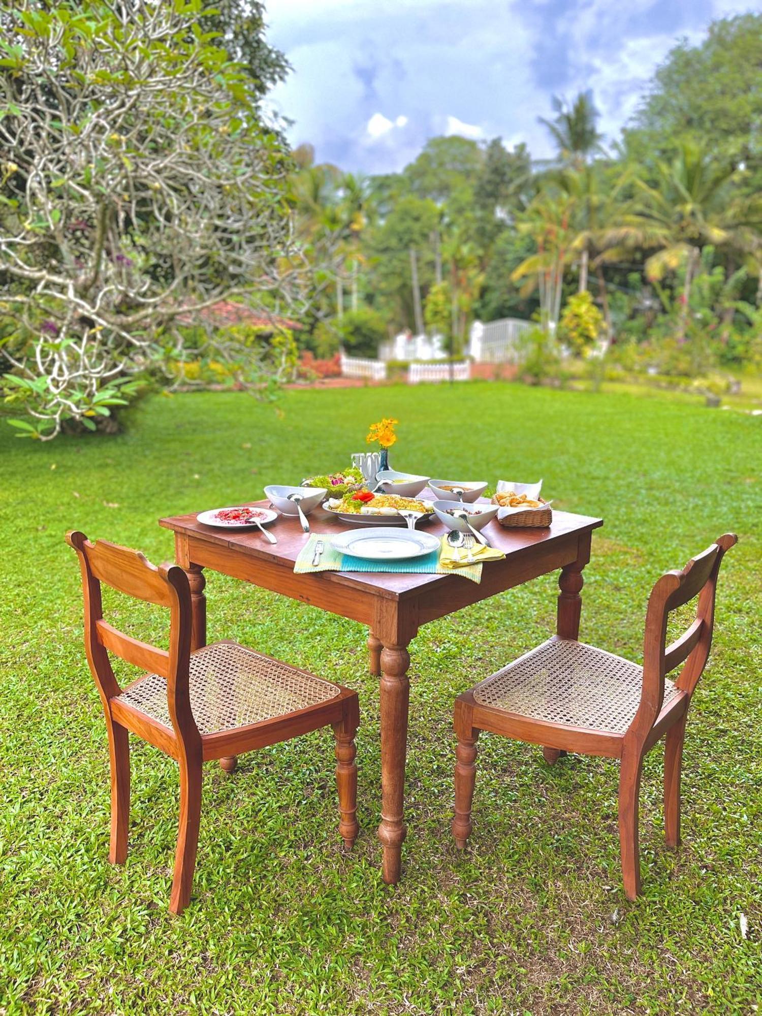 Thalpe Walawwa Heritage Villa Unawatuna Ngoại thất bức ảnh