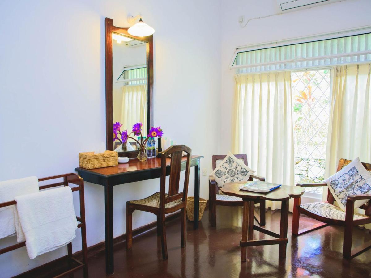 Thalpe Walawwa Heritage Villa Unawatuna Ngoại thất bức ảnh