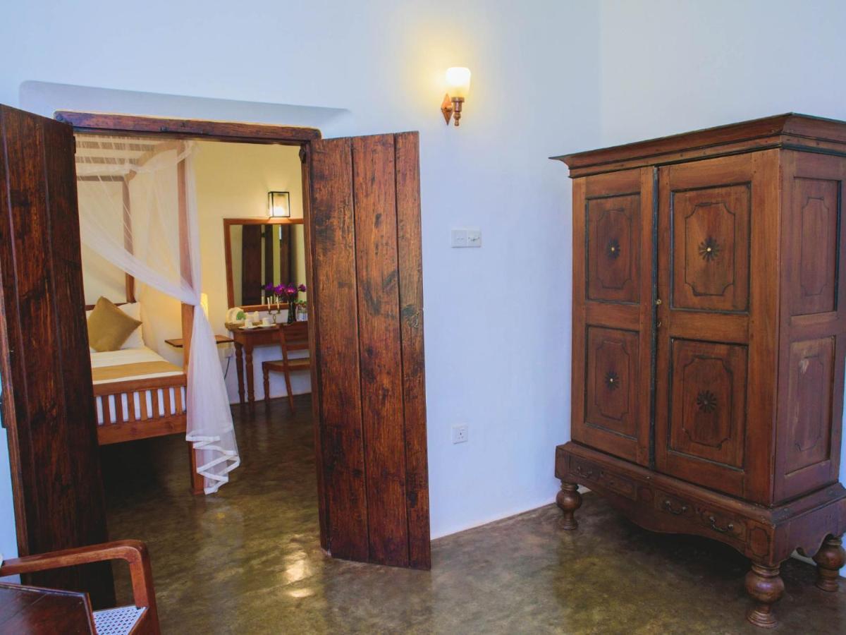 Thalpe Walawwa Heritage Villa Unawatuna Ngoại thất bức ảnh