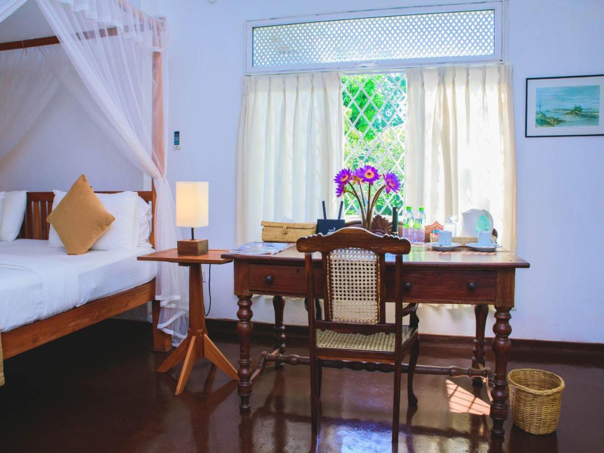 Thalpe Walawwa Heritage Villa Unawatuna Ngoại thất bức ảnh